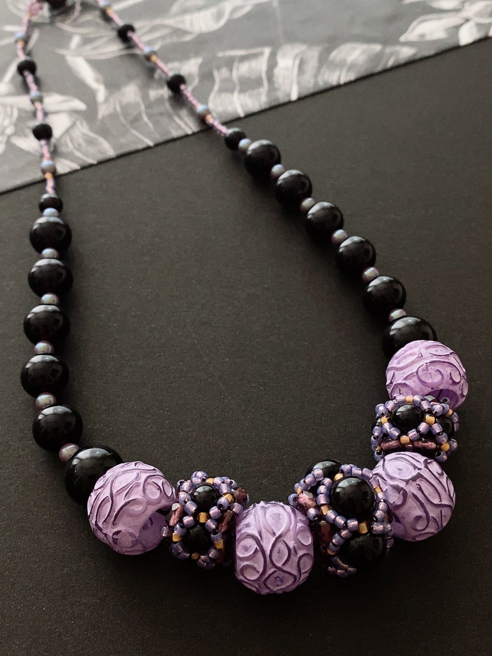 ビーズバランス　ビーズキット　サジュホワイトネックレス　クォーツ付 ビーズバランス ビーズキット サジュホワイト イヤリング ブレスレット